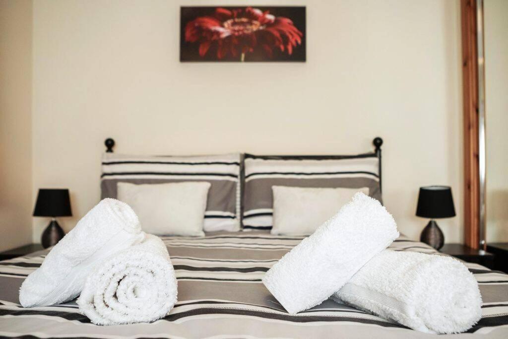 Сasa de vacaciones Modern 2 Bedroom Semi Detached House With Own Private Driveway